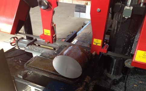 遂川卧式带锯床加工时出现明显振荡如何排查？